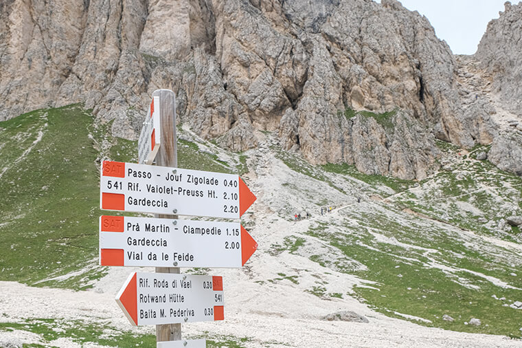 Abzweig zum Cigoladepass - Dolomitenwanderung - YouLoveBeauty